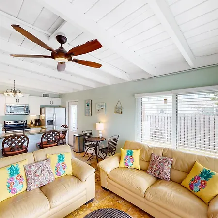 Key Colony Hide Away Villa